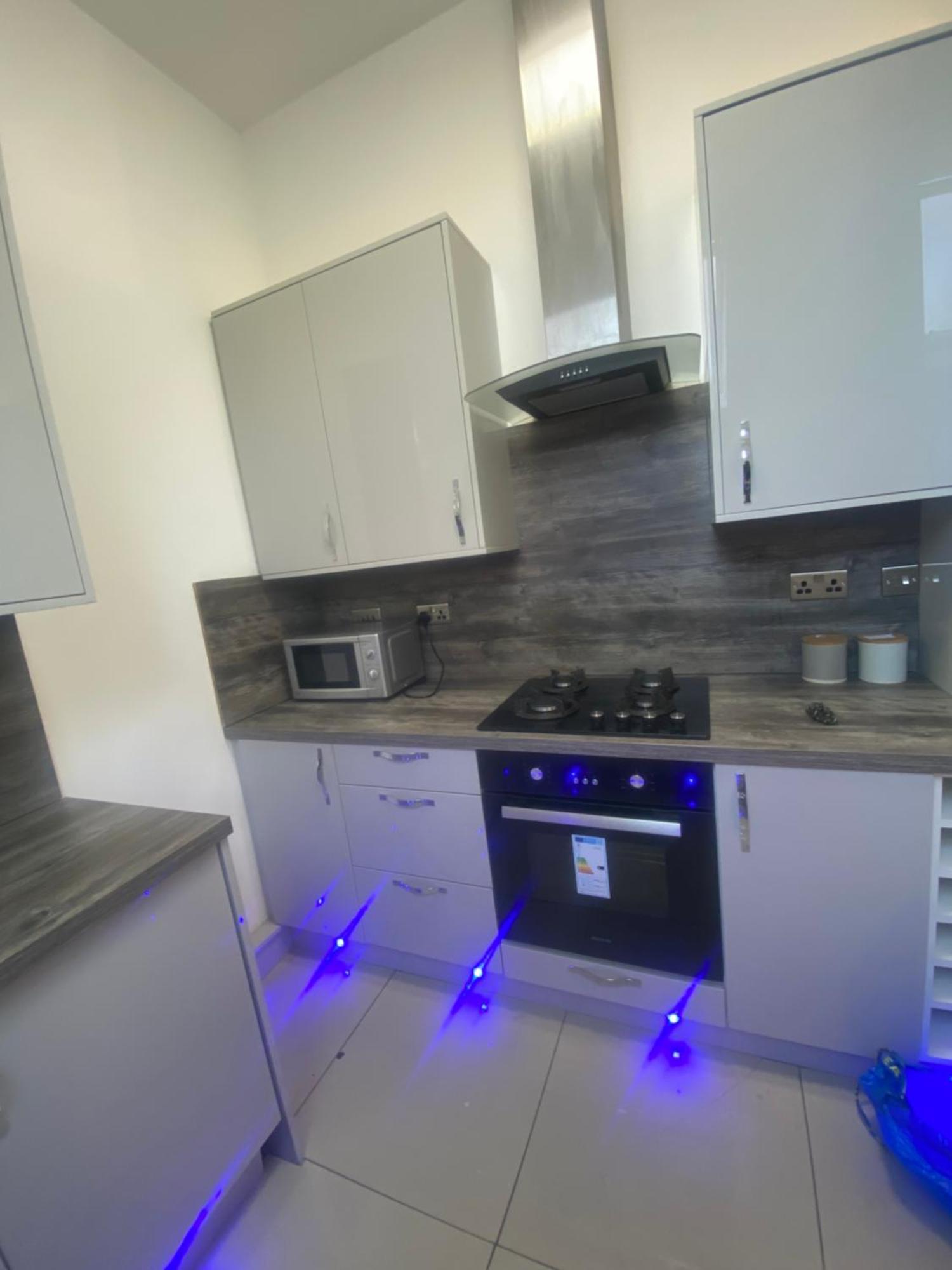 Penthouse Apt8 Lägenhet Wolverhampton Exteriör bild